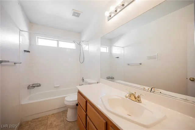 $1,950 | 9716 Panorama Cliff Drive, Las Vegas, NV 89134