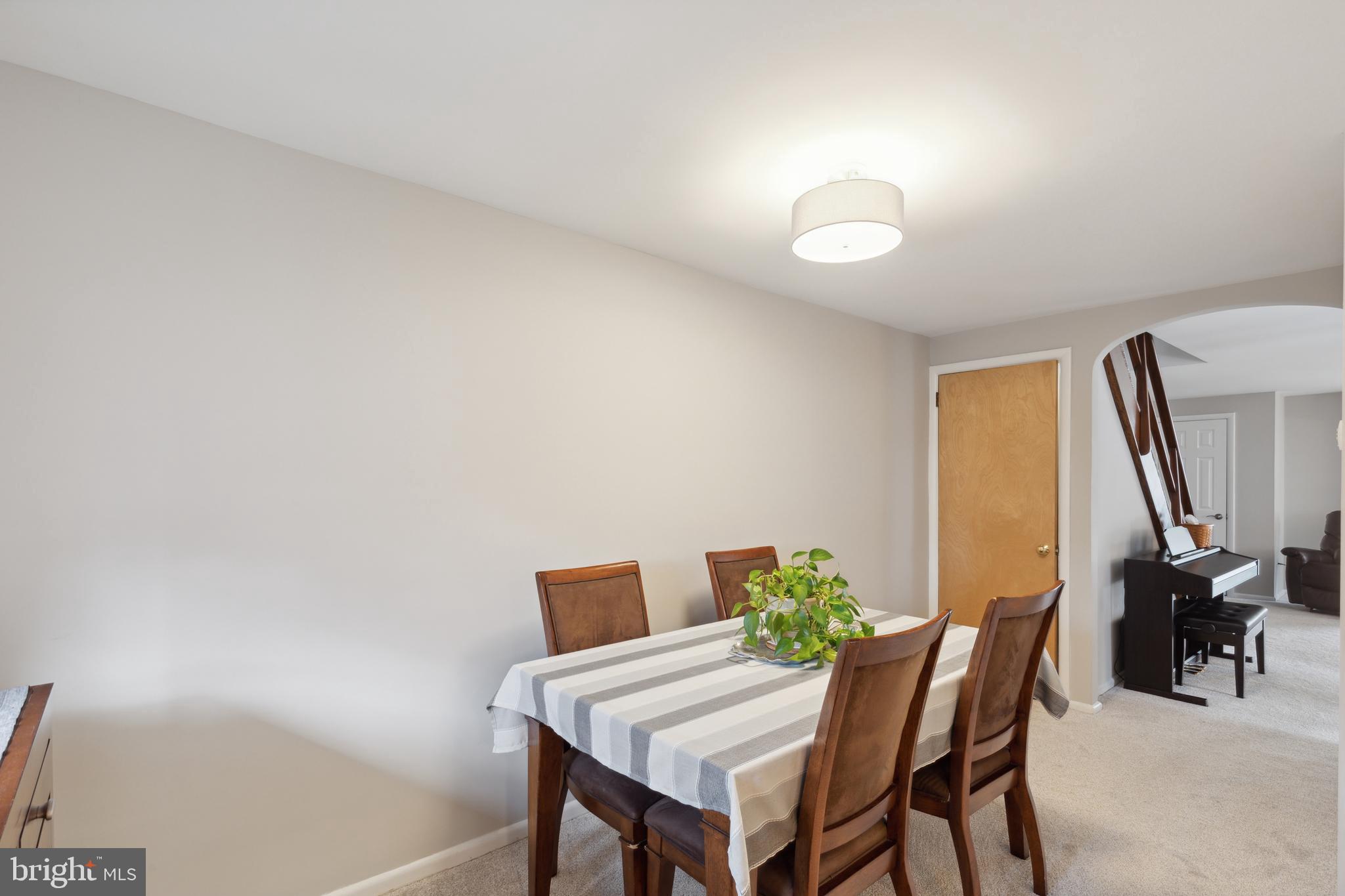 2823 Chase Road Philadelphia, PA 19152 - Photo 14 of 41 Gallery Image 14