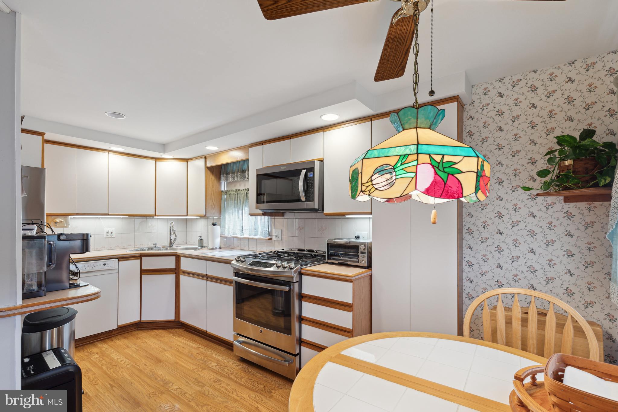 2823 Chase Road Philadelphia, PA 19152 - Photo 18 of 41 Gallery Image 18