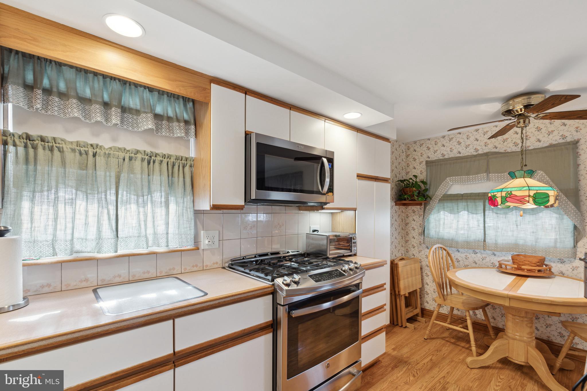 2823 Chase Road Philadelphia, PA 19152 - Photo 21 of 41 Gallery Image 21