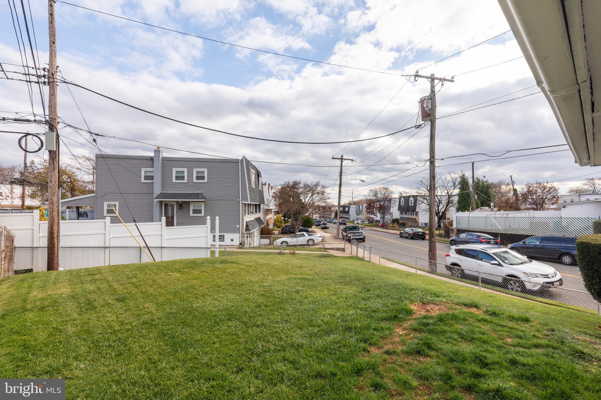 2823 Chase Road Philadelphia, PA 19152 - Photo 37 of 41 Gallery Image 37