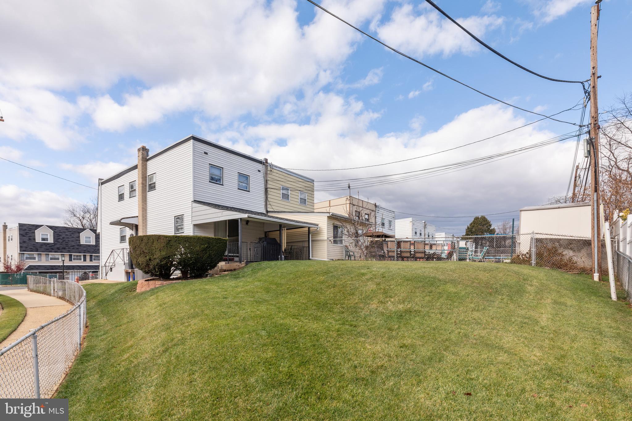 2823 Chase Road Philadelphia, PA 19152 - Photo 38 of 41 Gallery Image 38