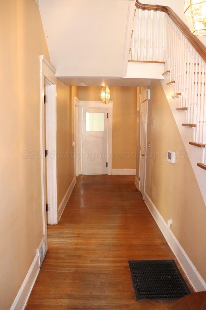 1912 South Tyler Street Amarillo, TX 79109 - Photo 29 of 74 amarillo-tx--historic-home-hallway