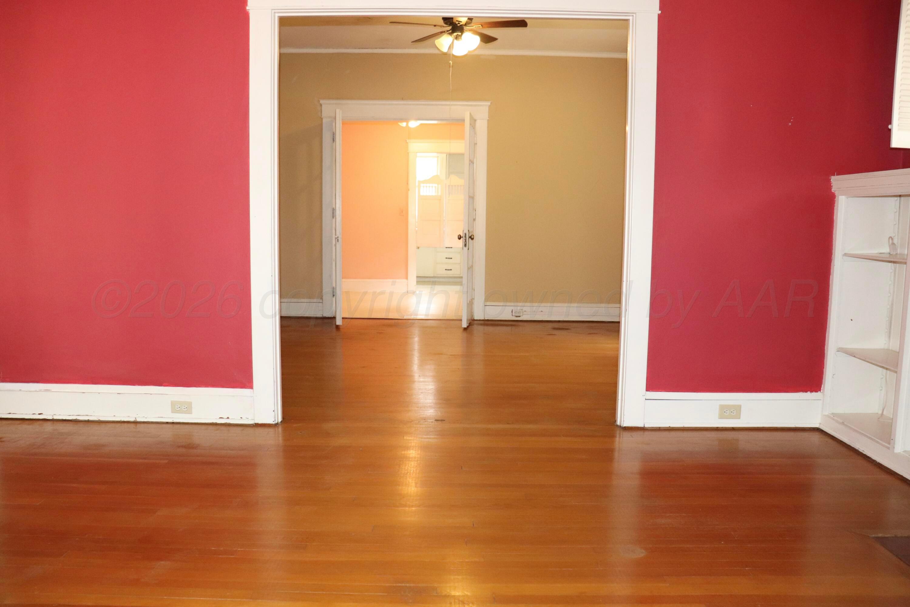 1912 South Tyler Street Amarillo, TX 79109 - Photo 9 of 74 amarillo-tx-historic-home-living-room