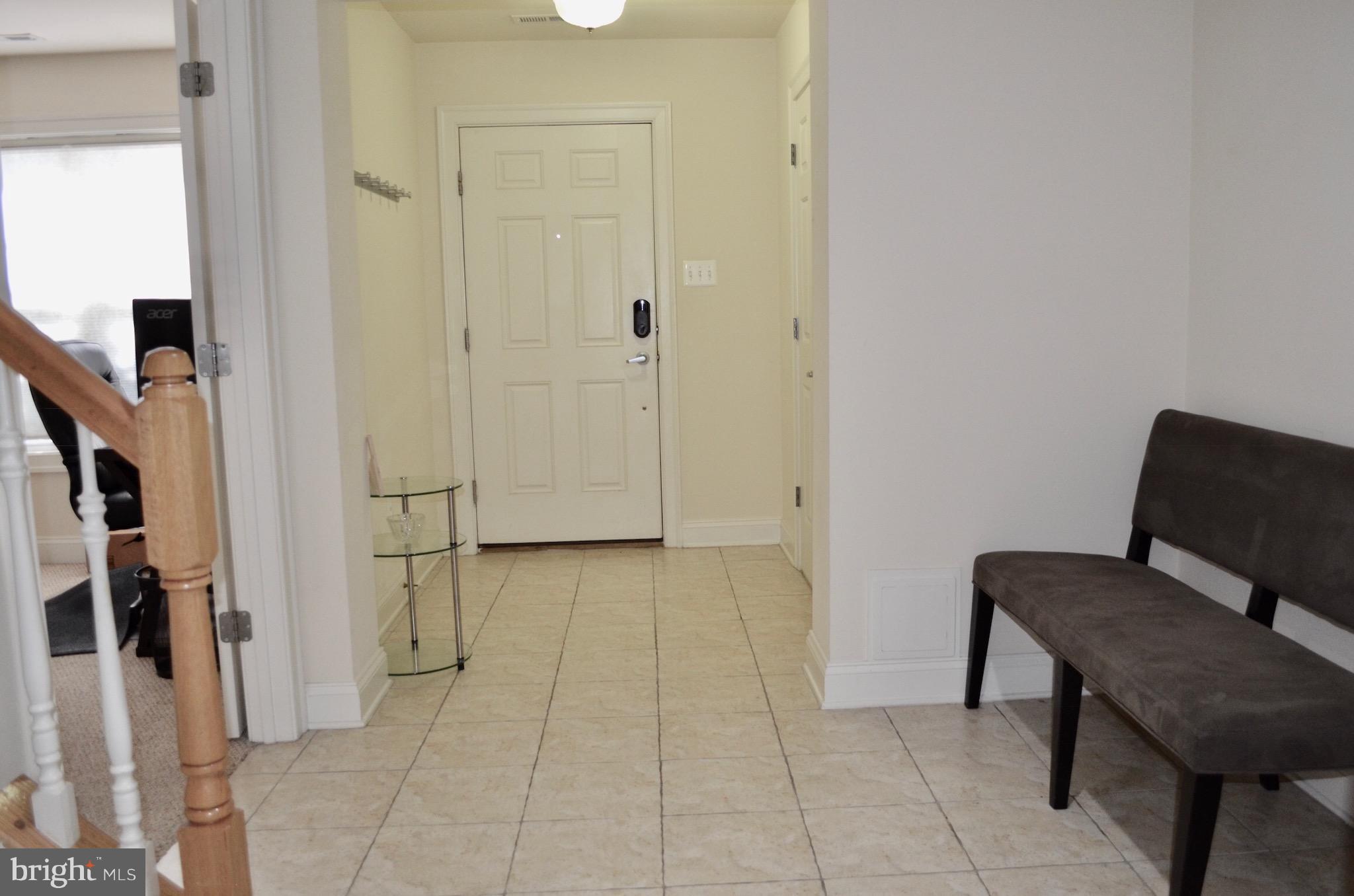 597 Cedar Spring Street Gaithersburg, MD 20877 - Photo 4 of 24 Interior (General)