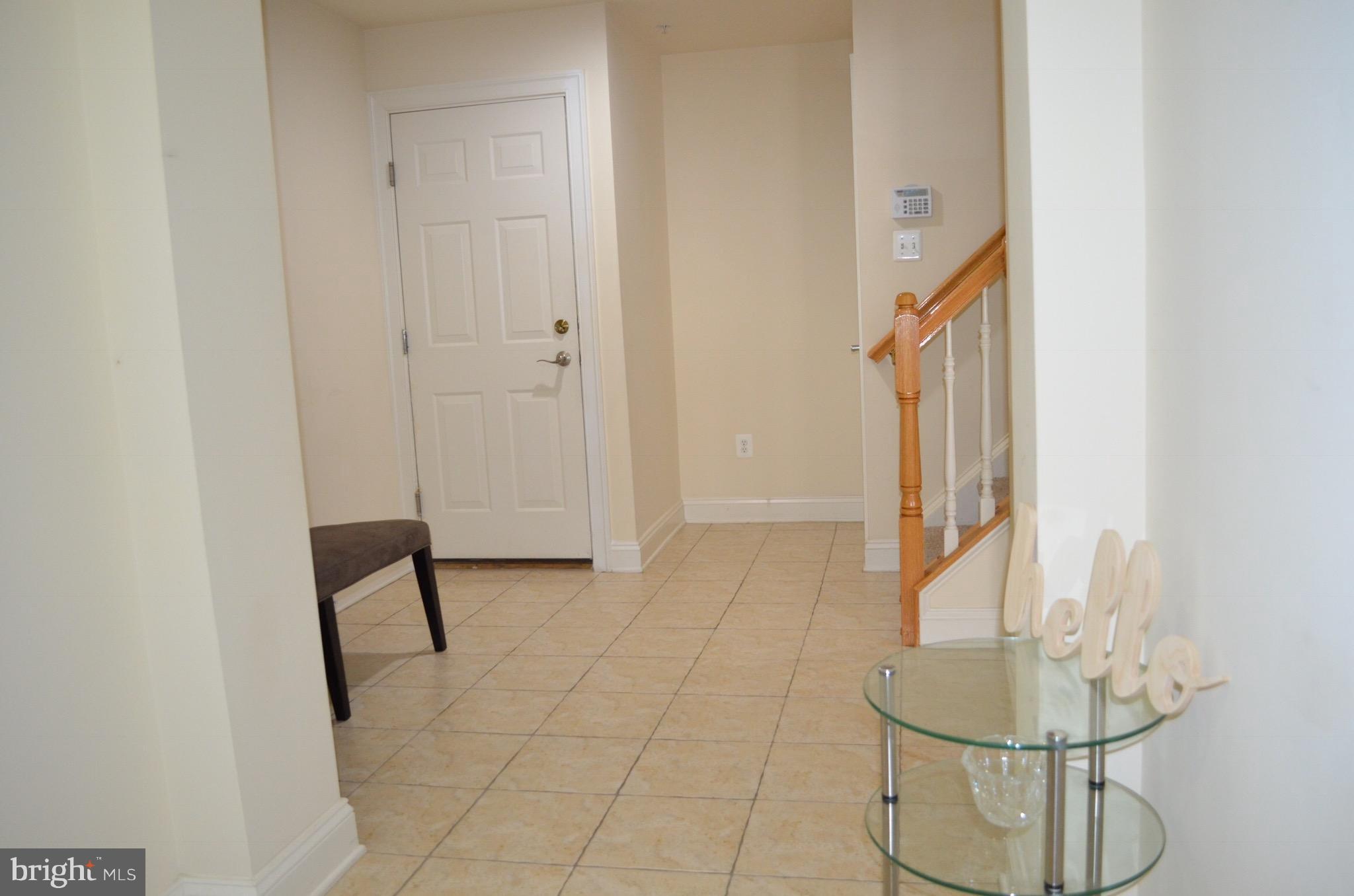 597 Cedar Spring Street Gaithersburg, MD 20877 - Photo 5 of 24 Interior (General)