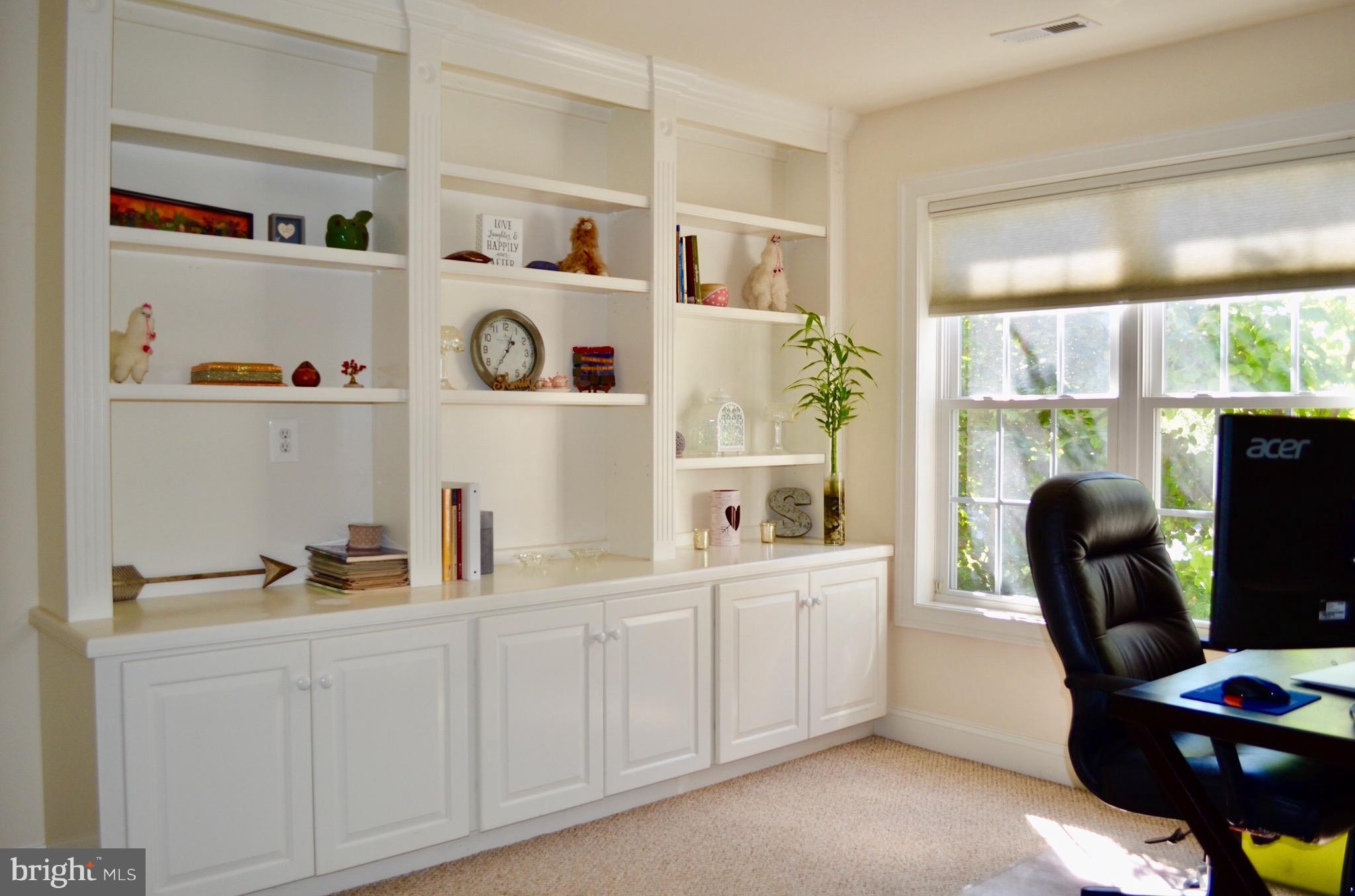 597 Cedar Spring Street Gaithersburg, MD 20877 - Photo 6 of 24 Interior (General)