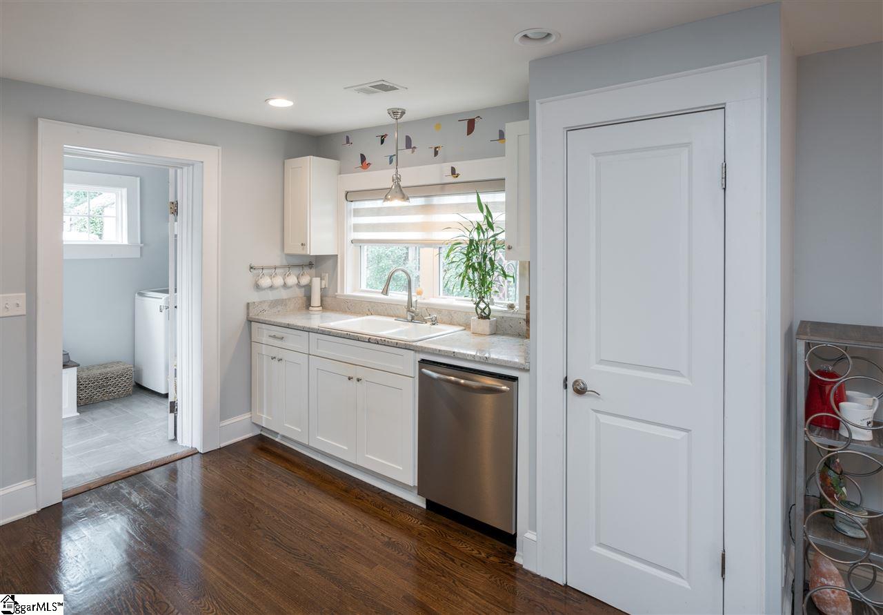 214 Ackley Road Greenville, SC 29607 - Photo 11 of 32