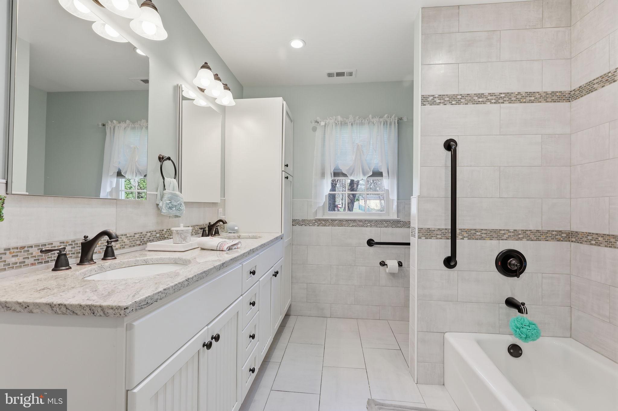 2 Simpson Drive Yardley, PA 19067 - Photo 21 of 37