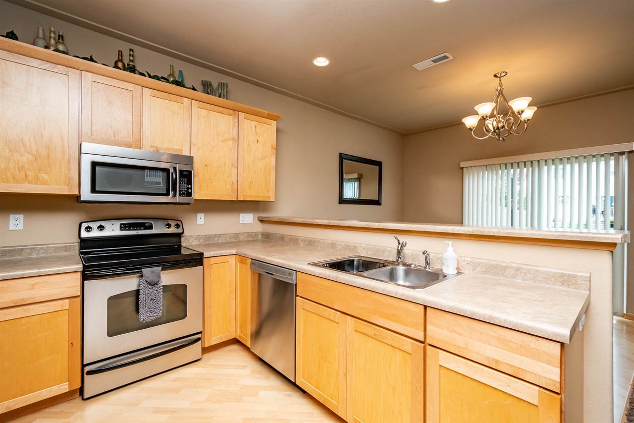 205 South Park Ridge Road North Liberty, IA 52317 - Photo 10 of 24 Gallery Image 10