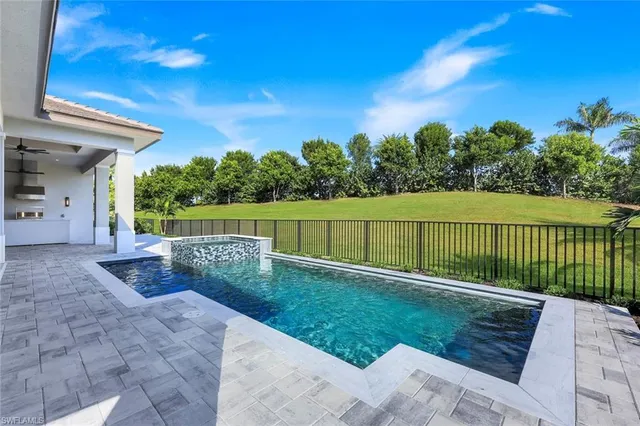 $2,275,000 | 14282 Charthouse Circle, Naples, FL 34114