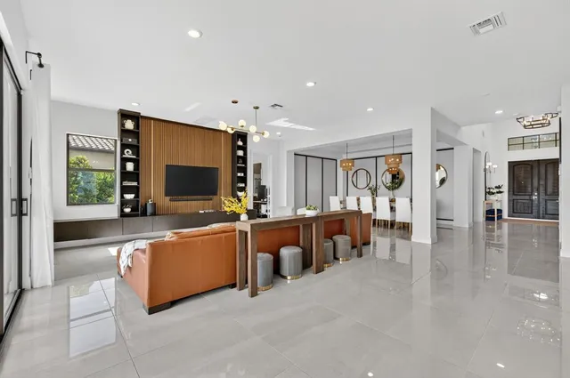 $1,899,000 | 9280 West Parkland Bay Trail, Parkland, FL 33076