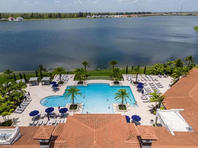 $1,899,000 | 9280 West Parkland Bay Trail, Parkland, FL 33076