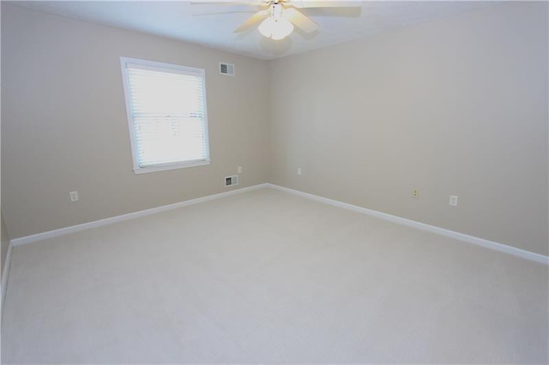 1013 Rutledge Drive Pittsburgh, PA 15241 - Photo 14 of 25 Gallery Image 14