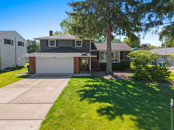$355,000 | 616 Saratoga Street, Green Bay, WI 54303