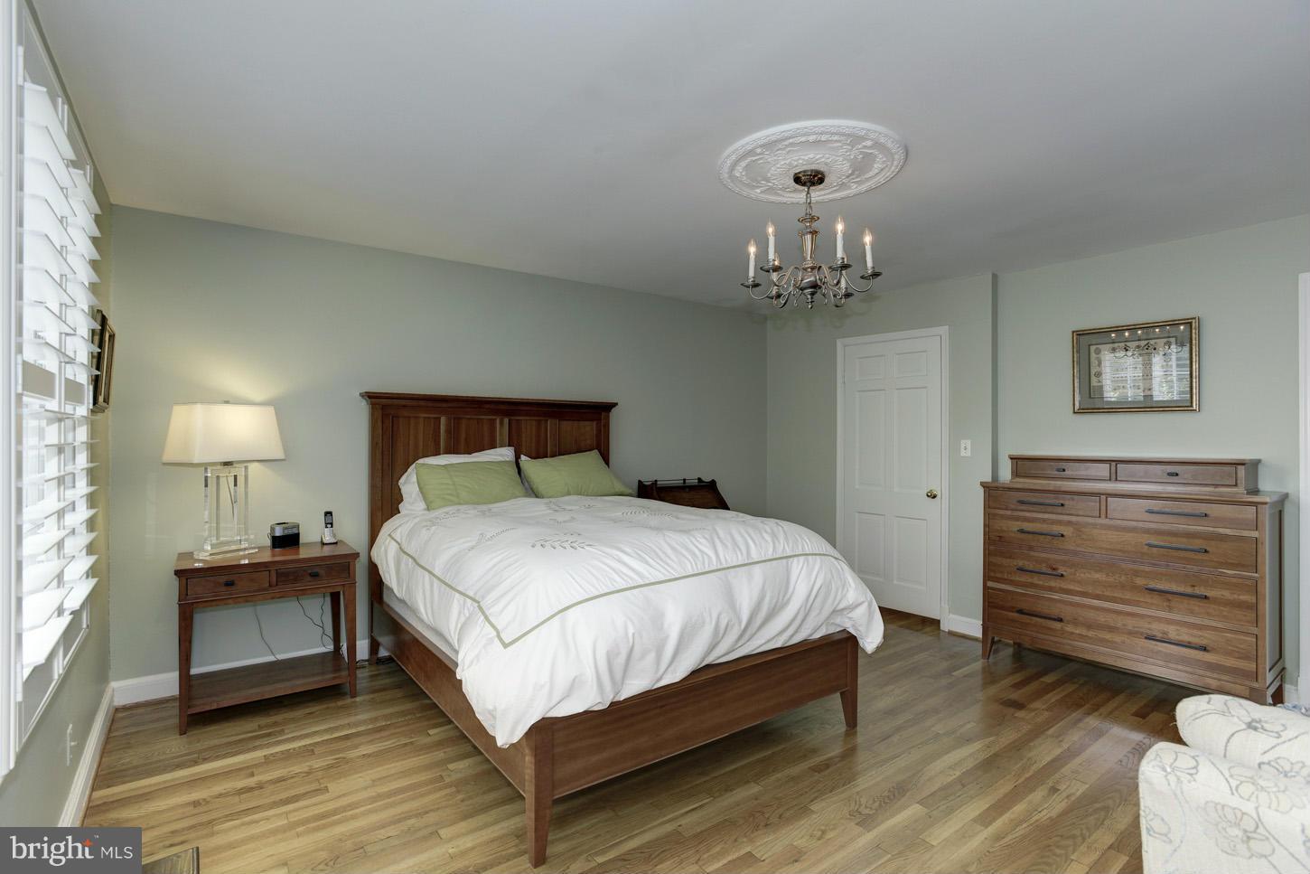 4441 MacArthur Boulevard Northwest Washington, DC 20007 - Photo 9 of 19 Bedroom (Master)