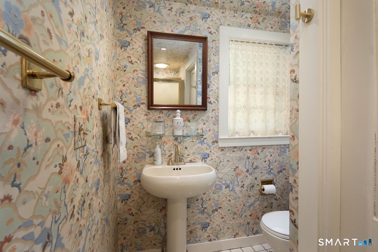 28 White Hollow Road Salisbury, CT 06039 - Photo 17 of 37