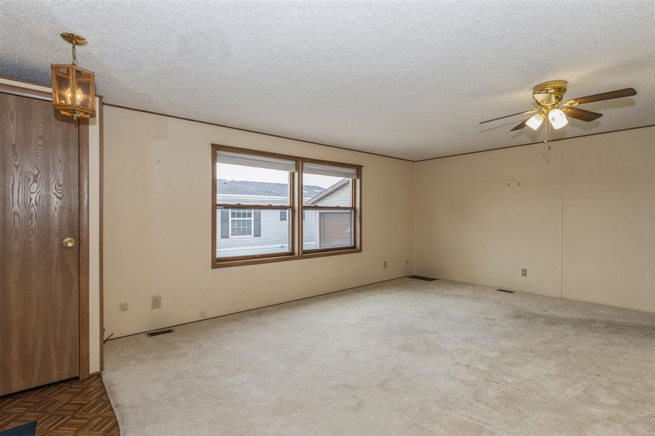 1590 Red Fox Way Marion, IA 52302 - Photo 5 of 23 Gallery Image 5