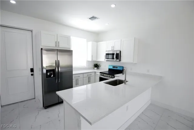 $1,950 | 5148 Centennial Boulevard, Lehigh Acres, FL 33971