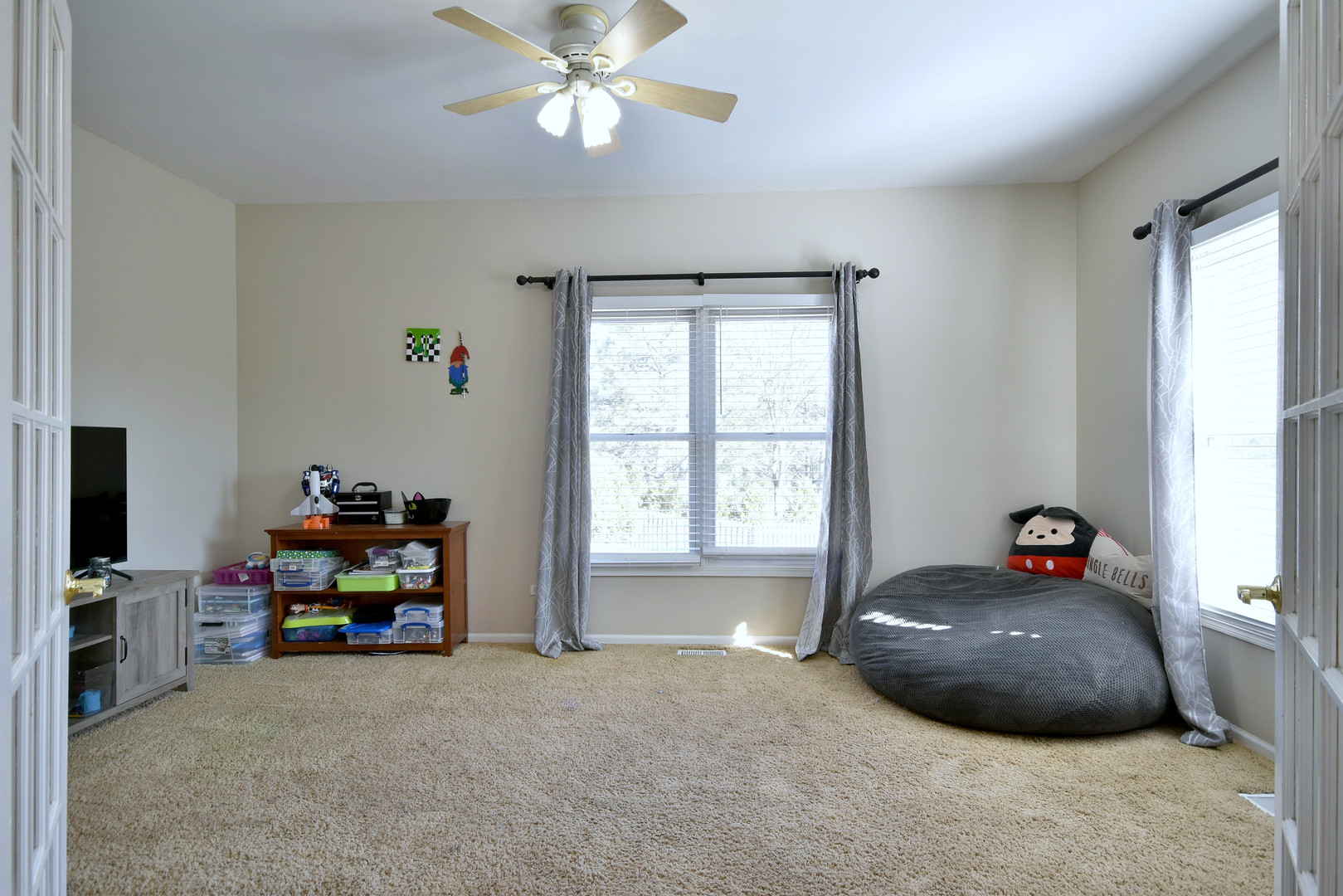 781 Hayrack Drive Algonquin, IL 60102 - Photo 19 of 54 a bedroom with a bed and a window