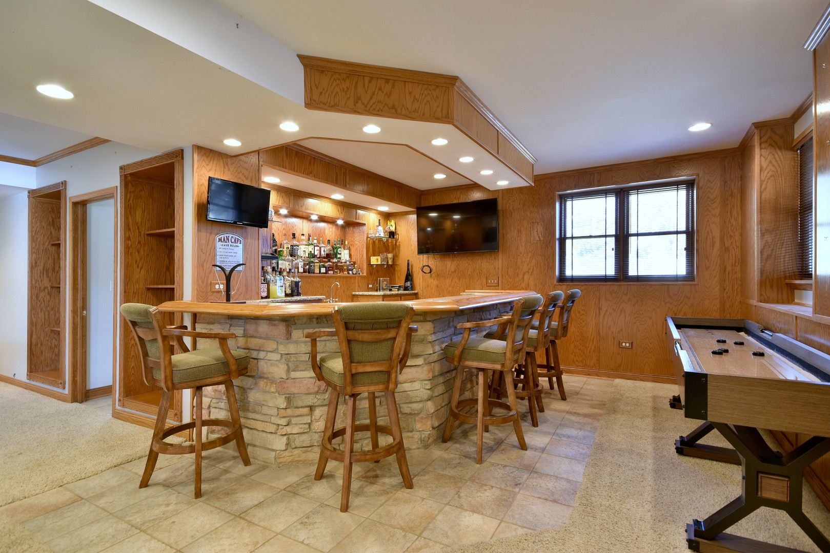 781 Hayrack Drive Algonquin, IL 60102 - Photo 37 of 54 a view of a dining room with furniture and a chandelier