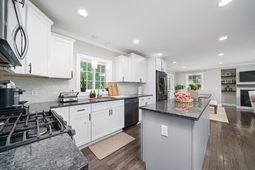 83 Federal Street Agawam, MA 01001 - Photo 20 of 26