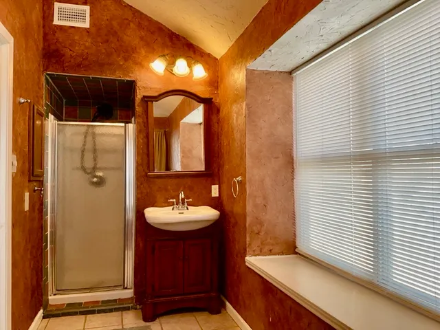 $1,595 | 606 Eaglecreek Drive, Leander, TX 78641