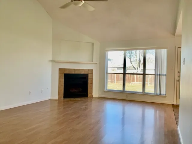 $1,595 | 606 Eaglecreek Drive, Leander, TX 78641