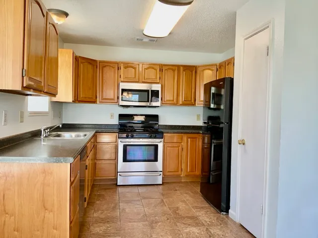 $1,595 | 606 Eaglecreek Drive, Leander, TX 78641