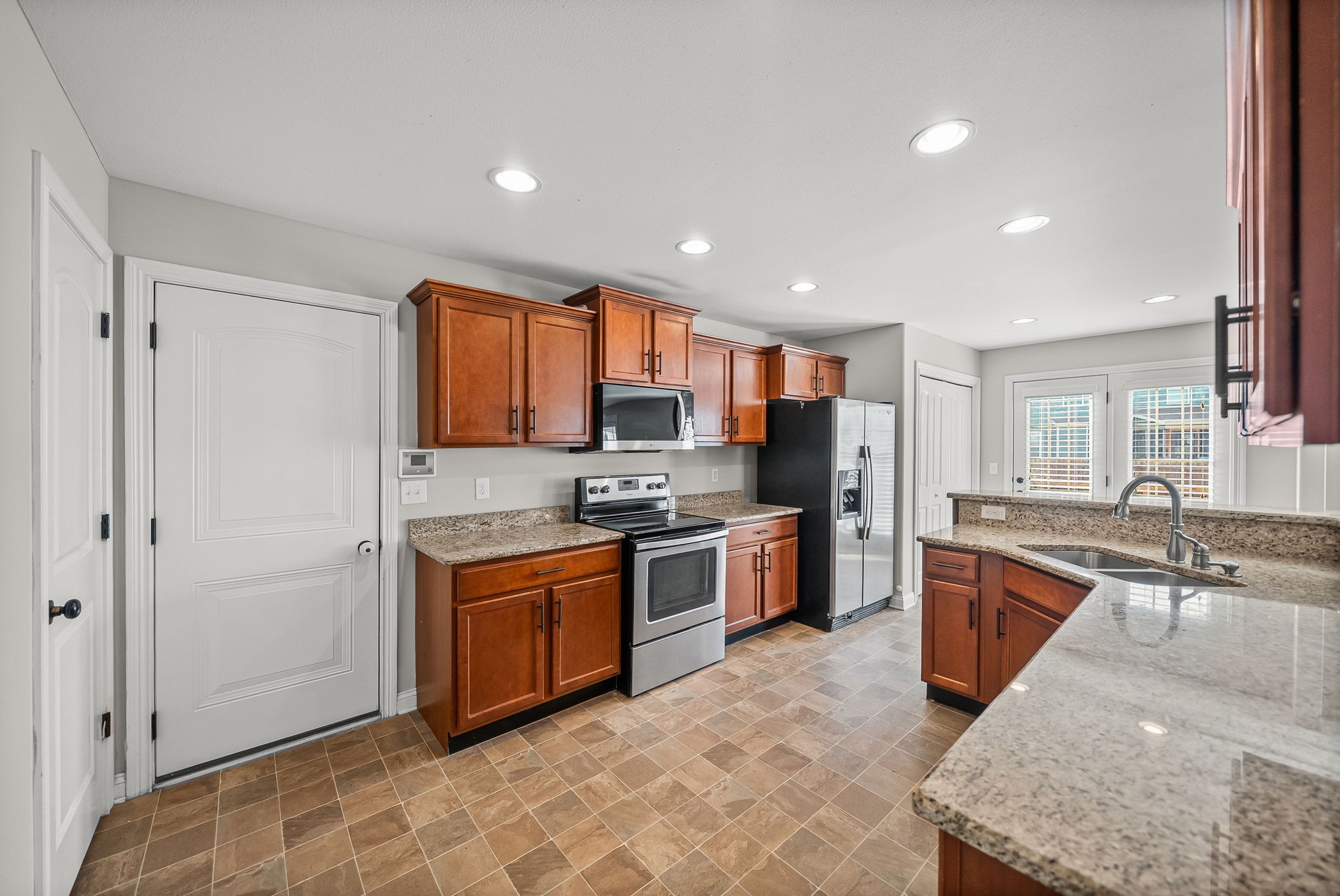 3772 Suiter Road Clarksville, TN 37040 - Photo 14 of 30