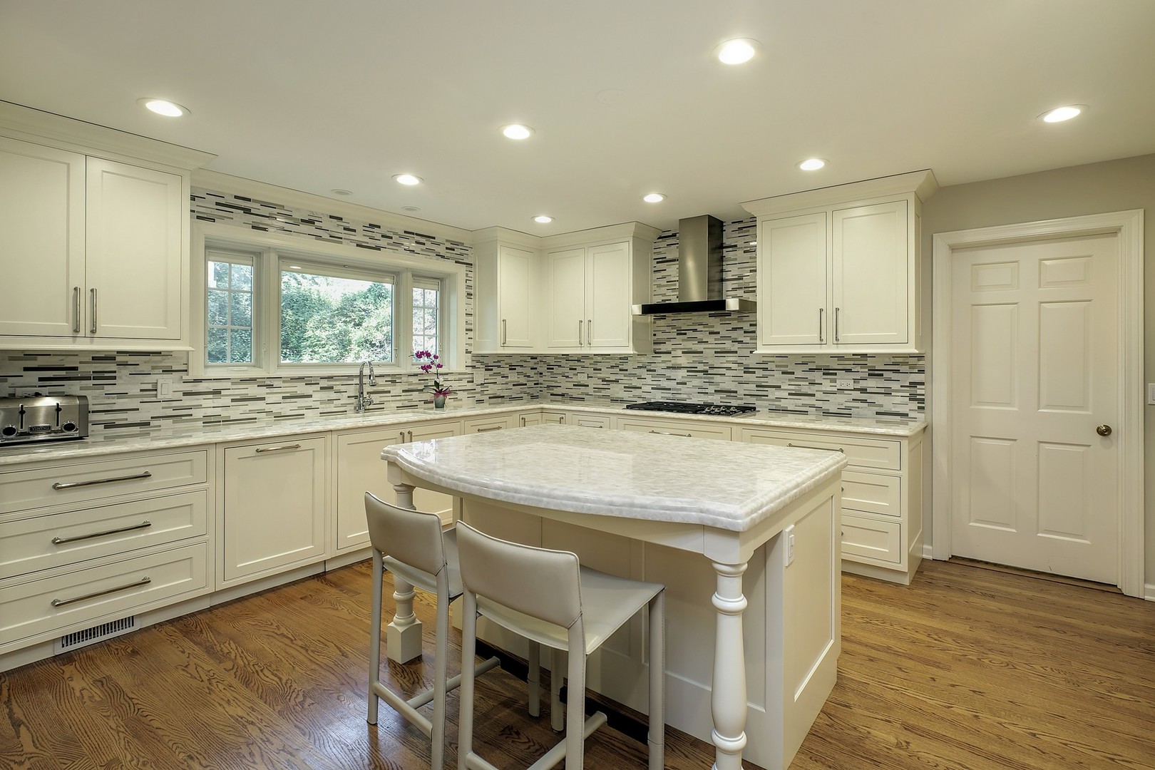 1442 Ridge Road Northbrook, IL 60062 - Photo 5 of 25