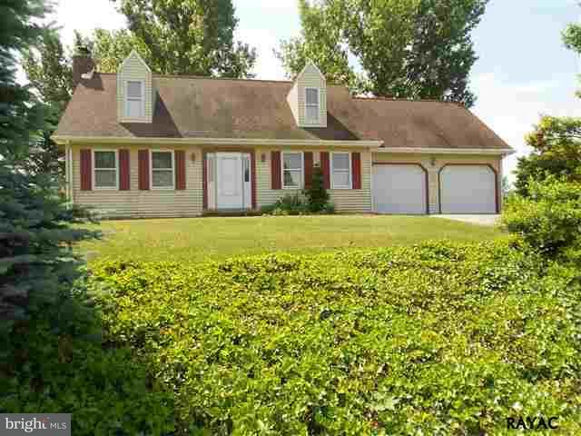 4608 View Drive Spring Grove, PA 17362 - Photo 3 of 33 Gallery Image 3