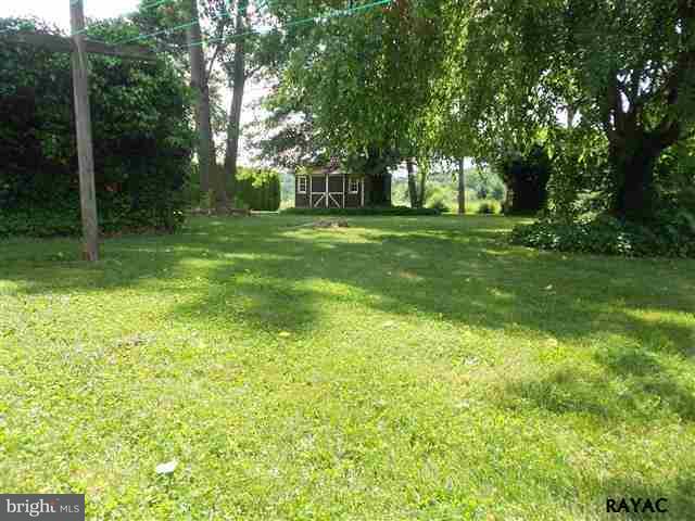 4608 View Drive Spring Grove, PA 17362 - Photo 8 of 33 Gallery Image 8