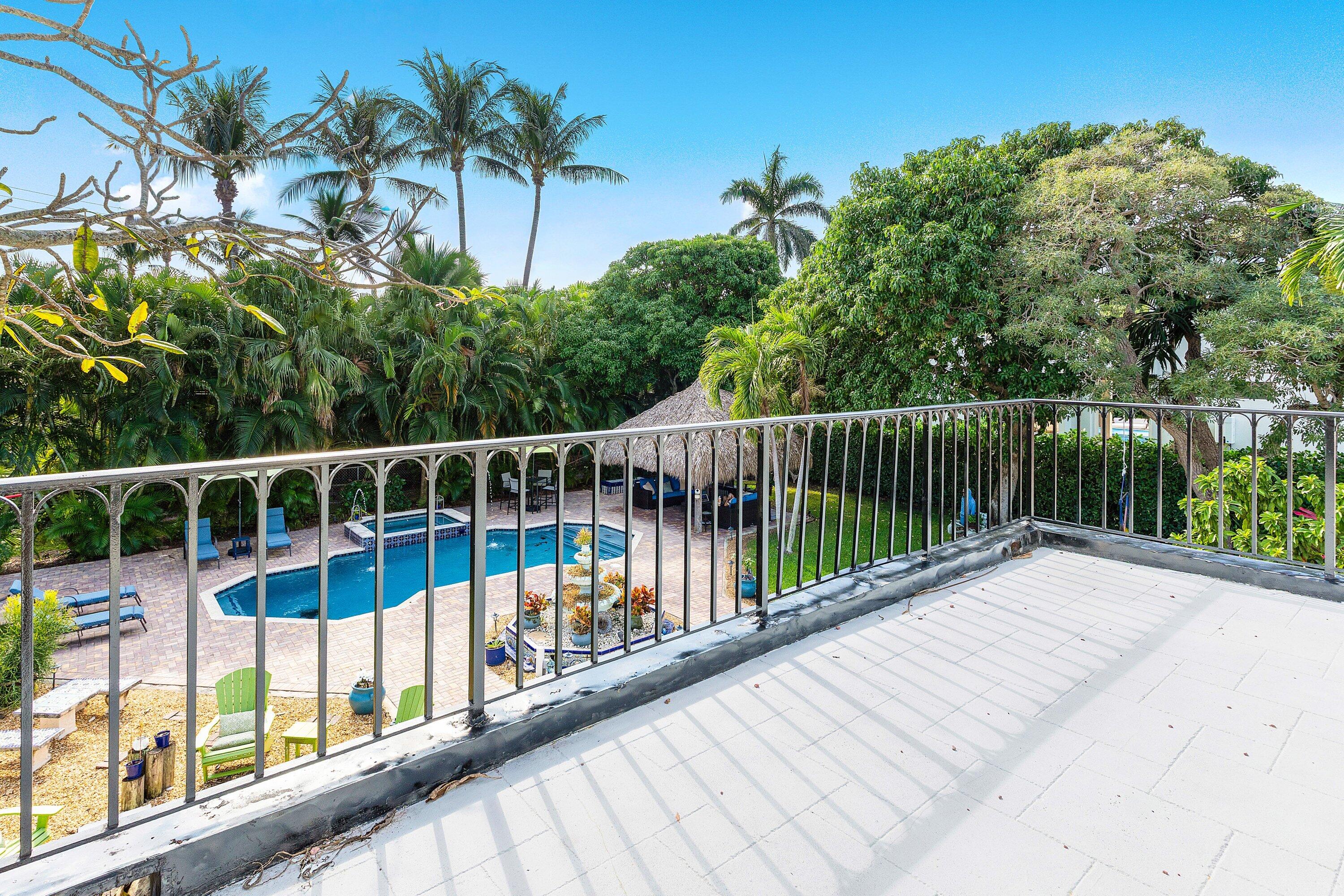 19 East Ocean Avenue Ocean Ridge, FL 33435 - Photo 18 of 24 a view of a balcony with lake view