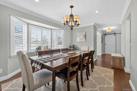 $875,000 | 18 Melrose Lane, Commack, NY 11725