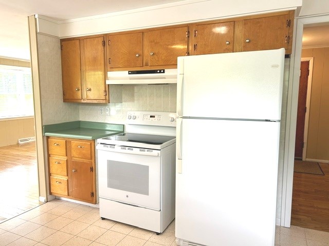 600 Avonia Road Fairview, PA 16415 - Photo 9 of 25