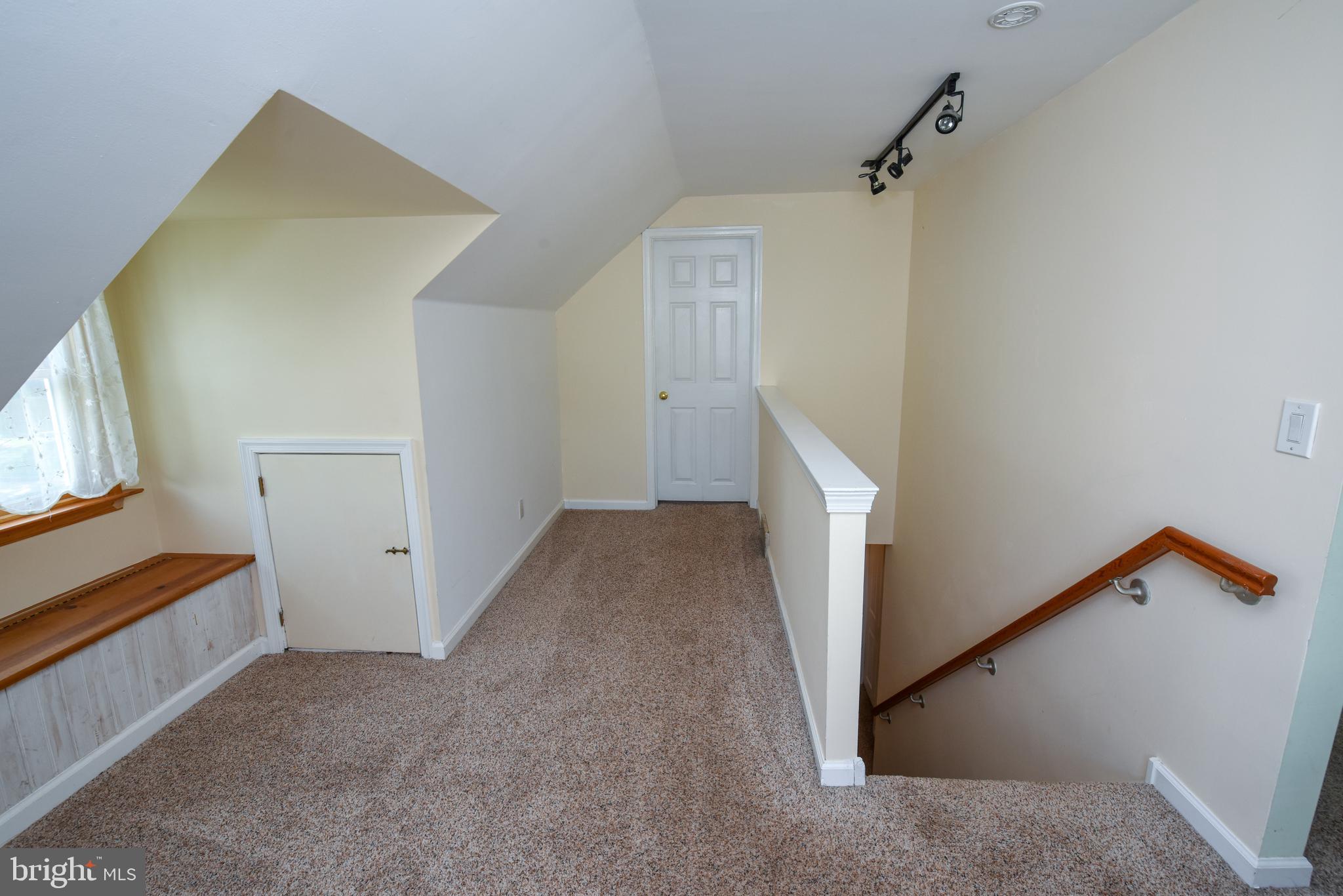 11 Shirley Road Hatboro, PA 19040 - Photo 22 of 34