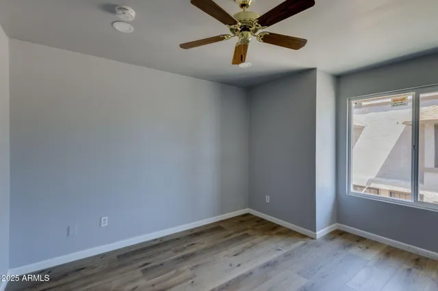 $1,700 | 3048 East Beck Lane, Unit 8, Phoenix, AZ 85032