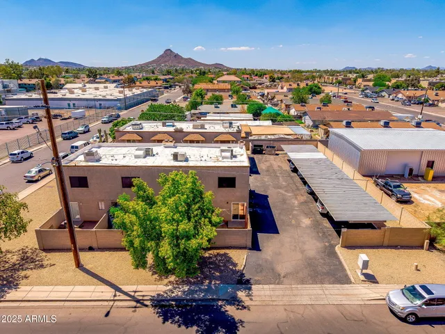 $1,700 | 3048 East Beck Lane, Unit 8, Phoenix, AZ 85032