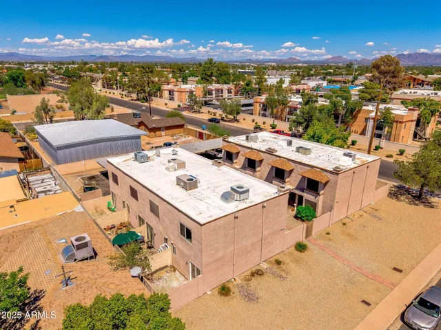 $1,700 | 3048 East Beck Lane, Unit 8, Phoenix, AZ 85032