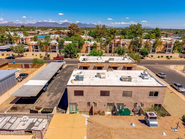 $1,700 | 3048 East Beck Lane, Unit 8, Phoenix, AZ 85032