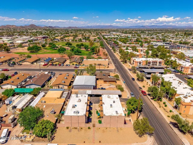 $1,700 | 3048 East Beck Lane, Unit 8, Phoenix, AZ 85032