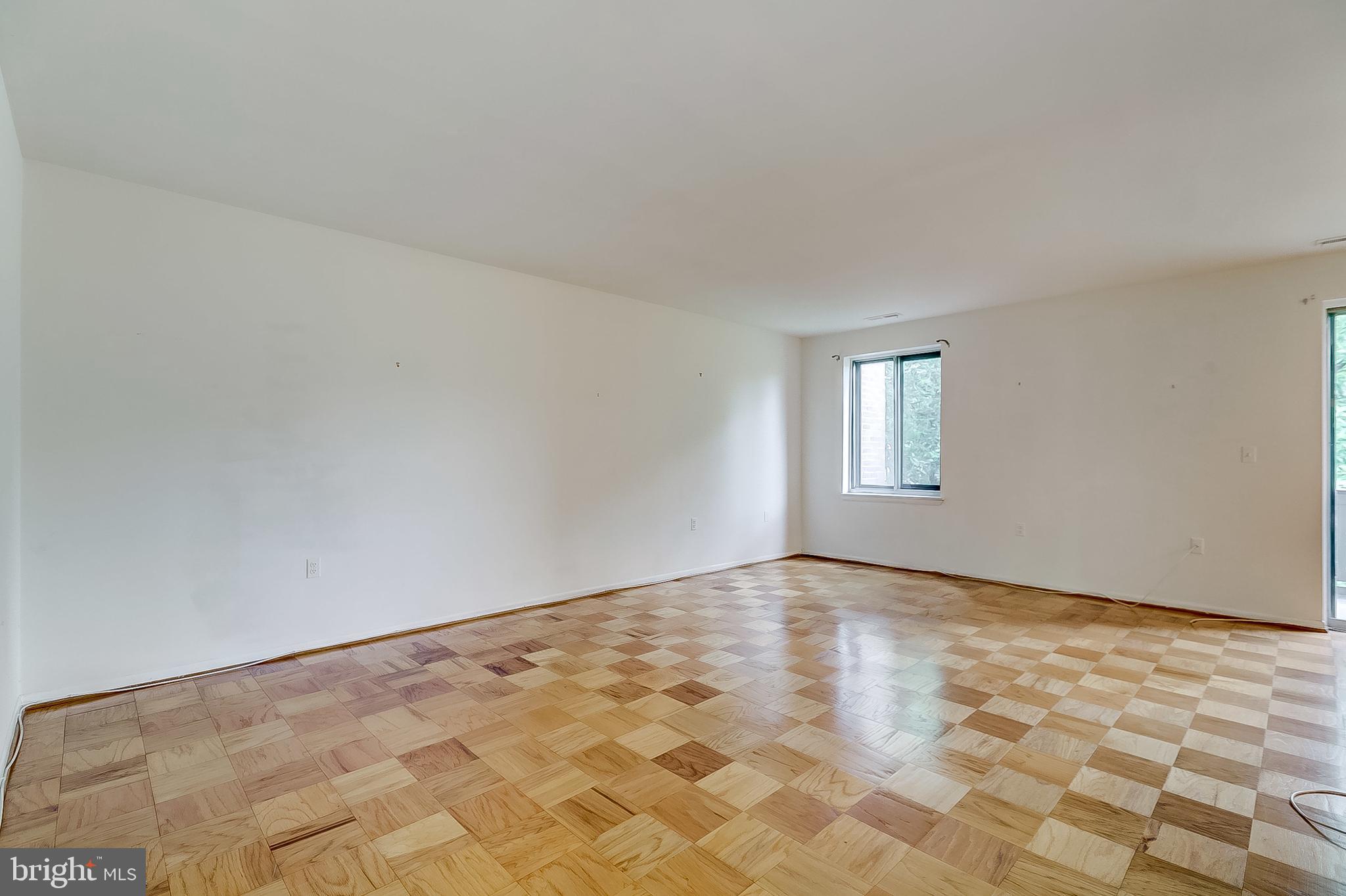114 Cross Keys Road, Unit R114C Baltimore, MD 21210 - Photo 2 of 26