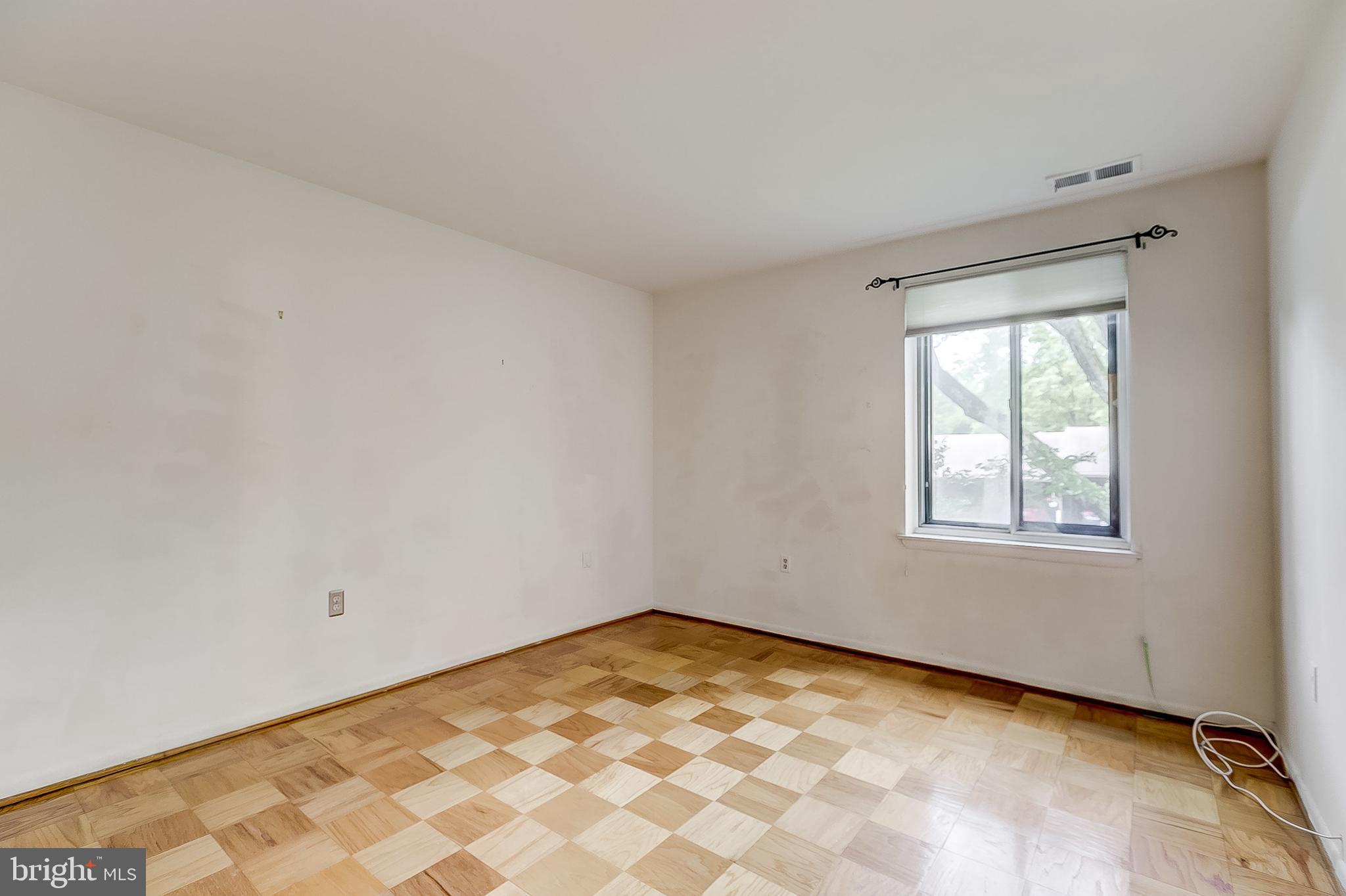 114 Cross Keys Road, Unit R114C Baltimore, MD 21210 - Photo 11 of 26