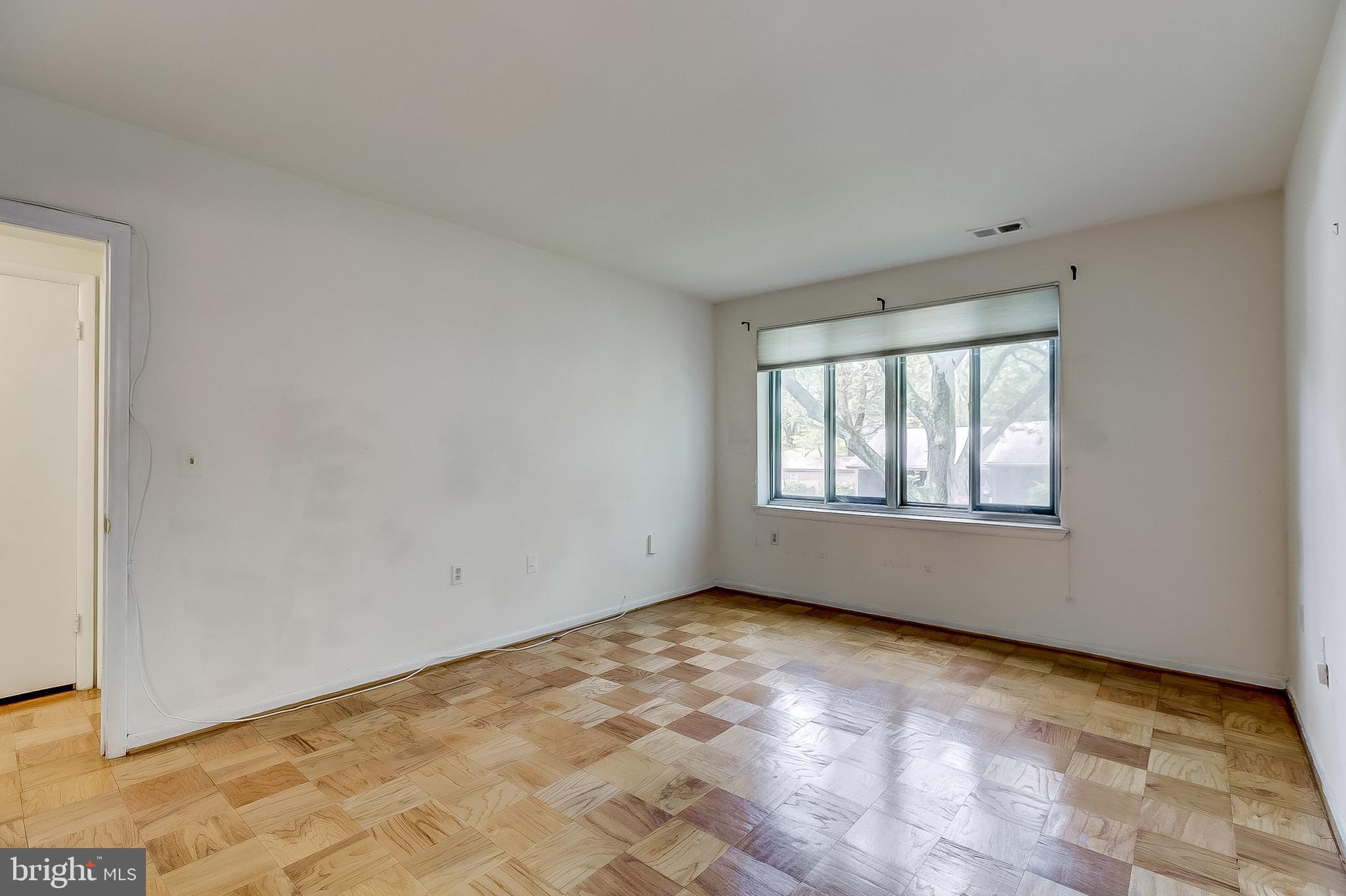 114 Cross Keys Road, Unit R114C Baltimore, MD 21210 - Photo 17 of 26