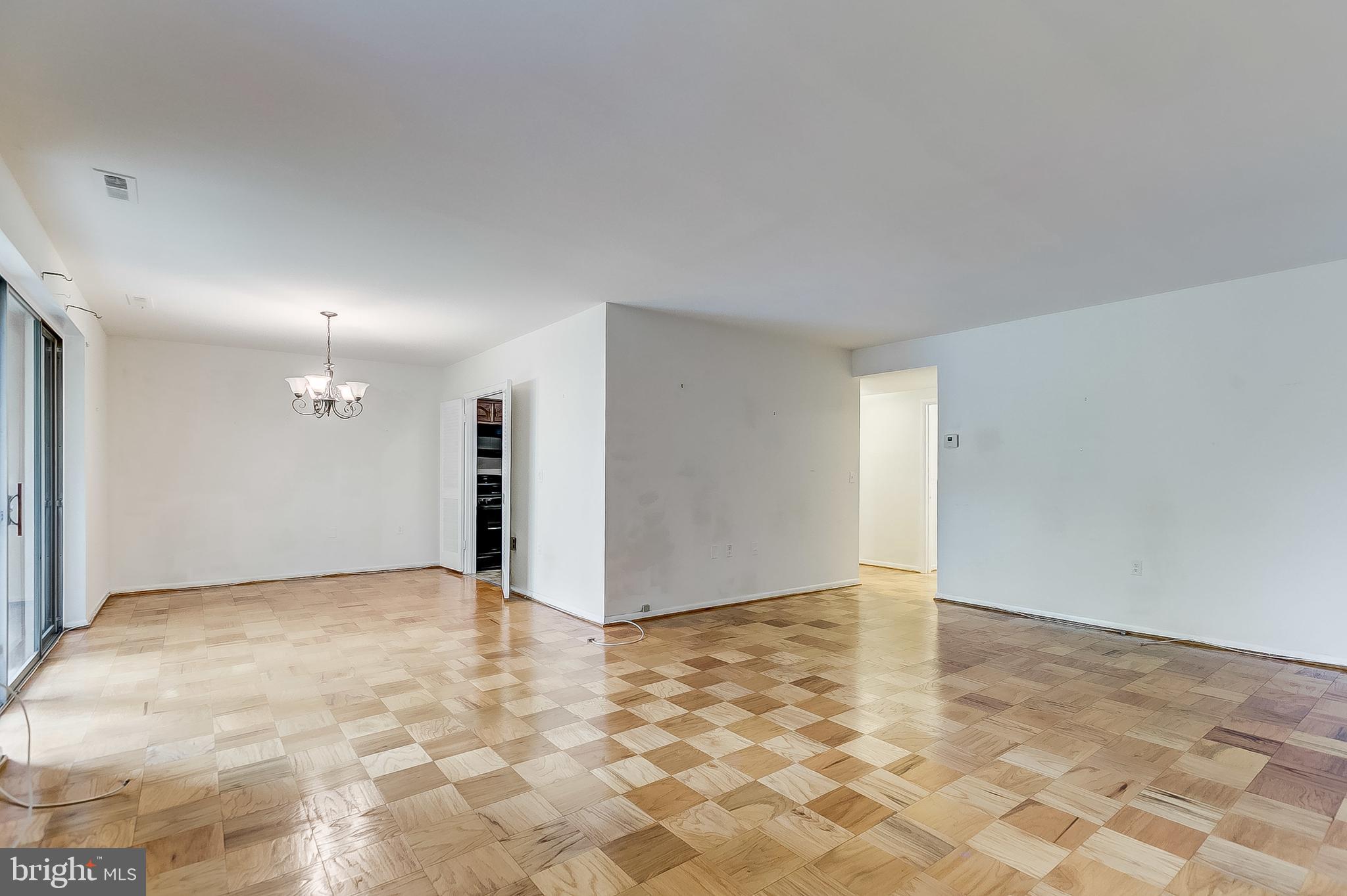 114 Cross Keys Road, Unit R114C Baltimore, MD 21210 - Photo 4 of 26