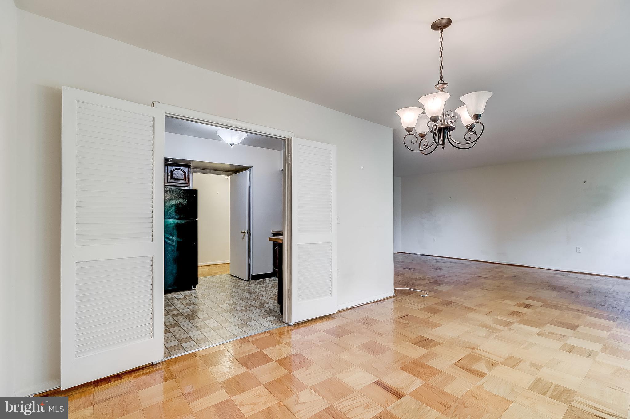114 Cross Keys Road, Unit R114C Baltimore, MD 21210 - Photo 7 of 26