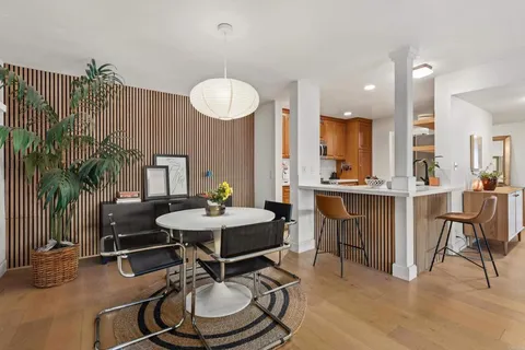 $825,000 | 2607 Pirineos Way, Unit 103, Carlsbad, CA 92009