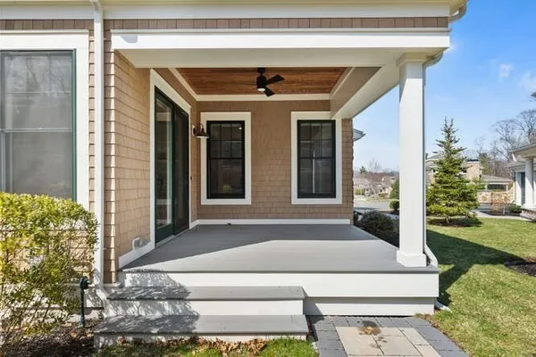 $1,899,000 | 2 Gershon Way, Unit 2, Winchester, MA 01890