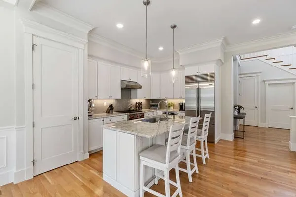 $1,899,000 | 2 Gershon Way, Unit 2, Winchester, MA 01890
